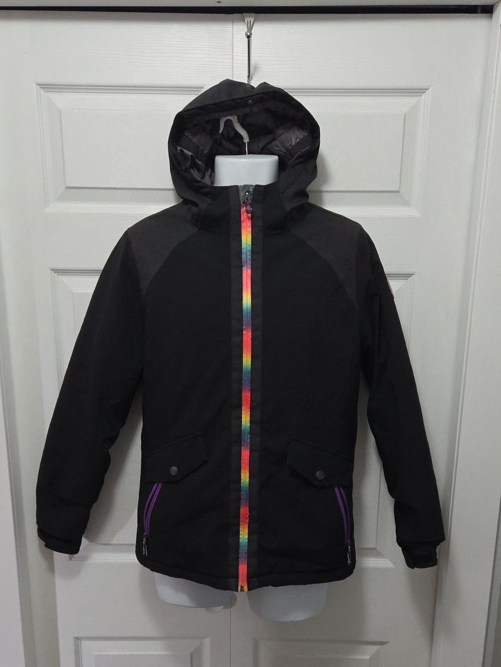FIREFLY Black Hooded Ski Jacket with Rainbow Zipper Accent - XL FITS A 21 PTP